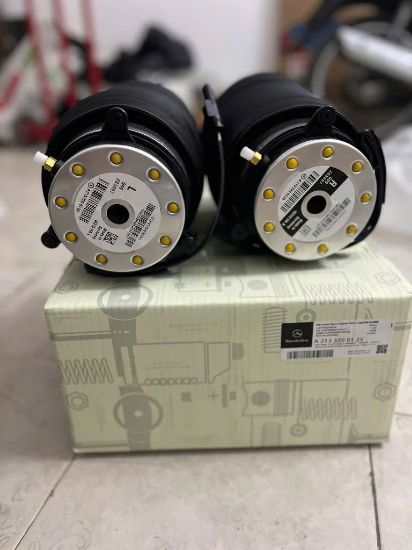 Ảnh của Bóng hơi sau GLC200 GLC250 GLC300 W253 , E200 E250 E300 W213